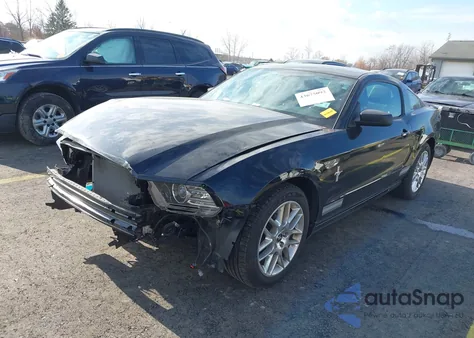 2013 Ford Mustang V6 Premium из США, поврежденный, VIN 1ZVBP8AM3D5208786